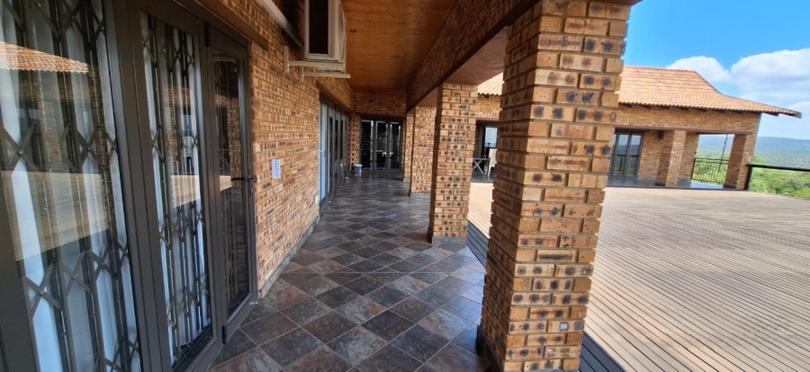 10 Bedroom Property for Sale in Swartruggens North West